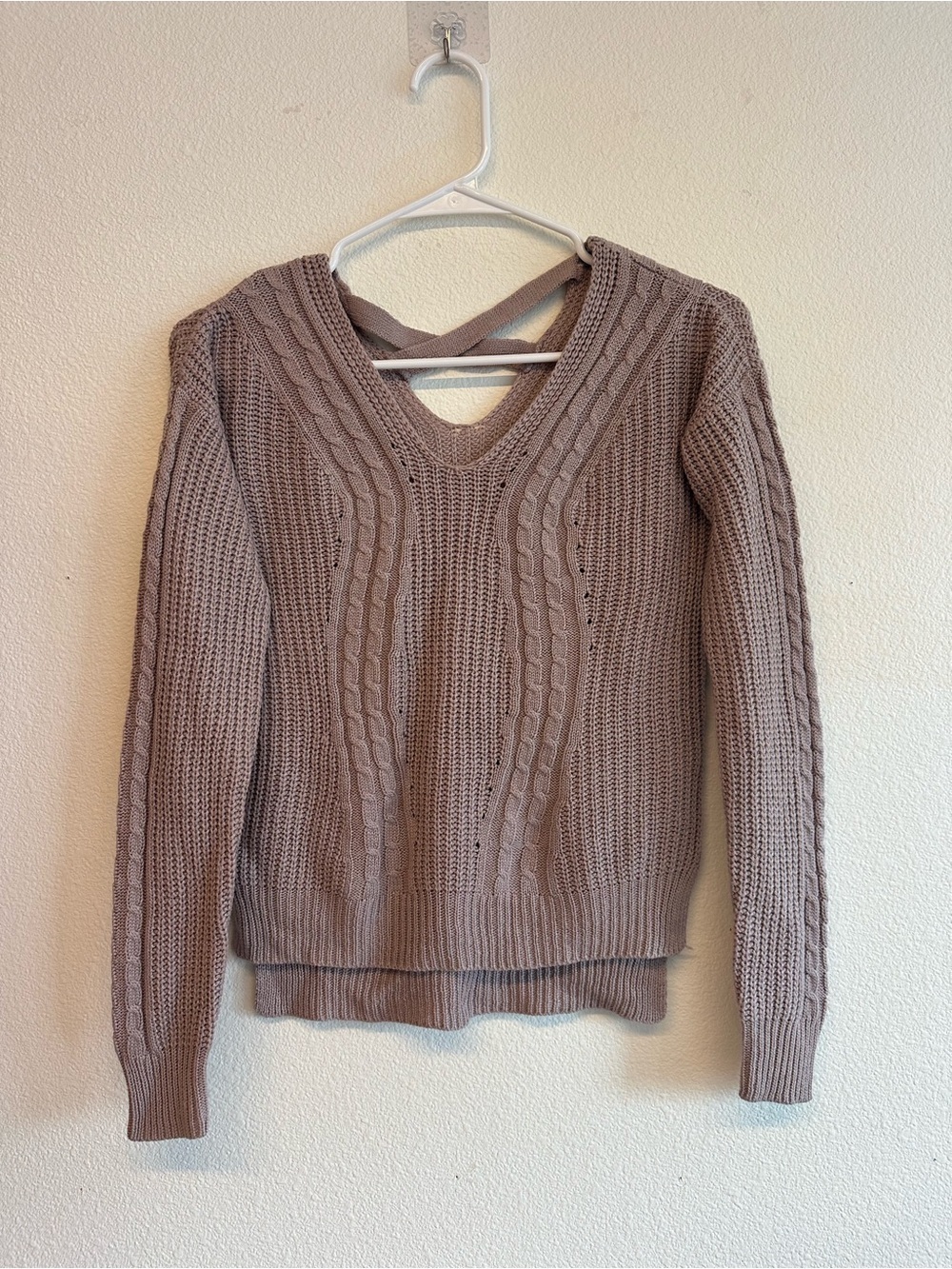 Charlotte Russe Dusty Pink Cable Knit V-Neck Sweater with Back Straps